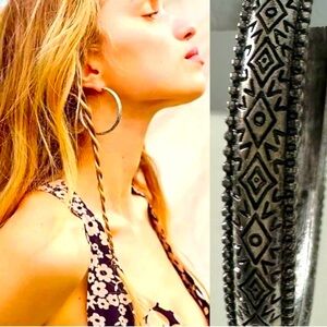 NWT Free People Thunder Kiss Hoop Earrings